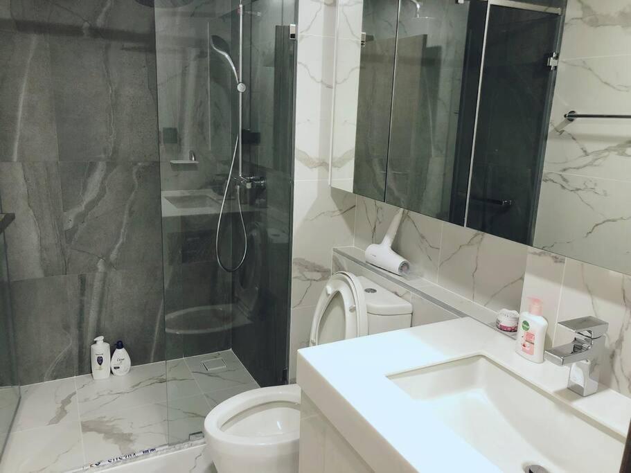 Modern Style Room With Sky Pool 古城边天际泳池公寓 清邁 外观 照片