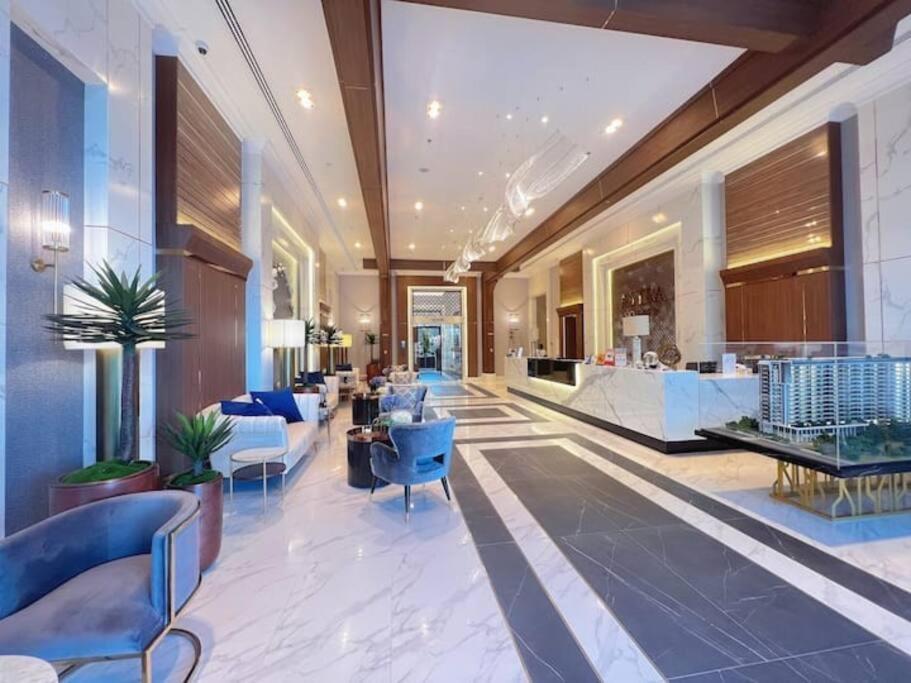Modern Style Room With Sky Pool 古城边天际泳池公寓 清邁 外观 照片