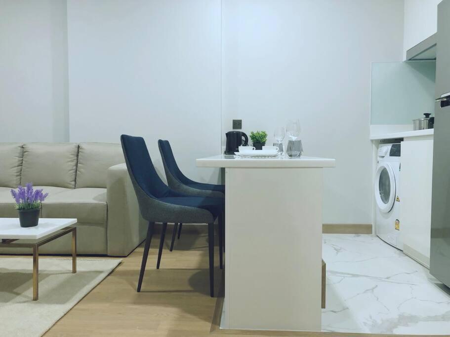 Modern Style Room With Sky Pool 古城边天际泳池公寓 清邁 外观 照片