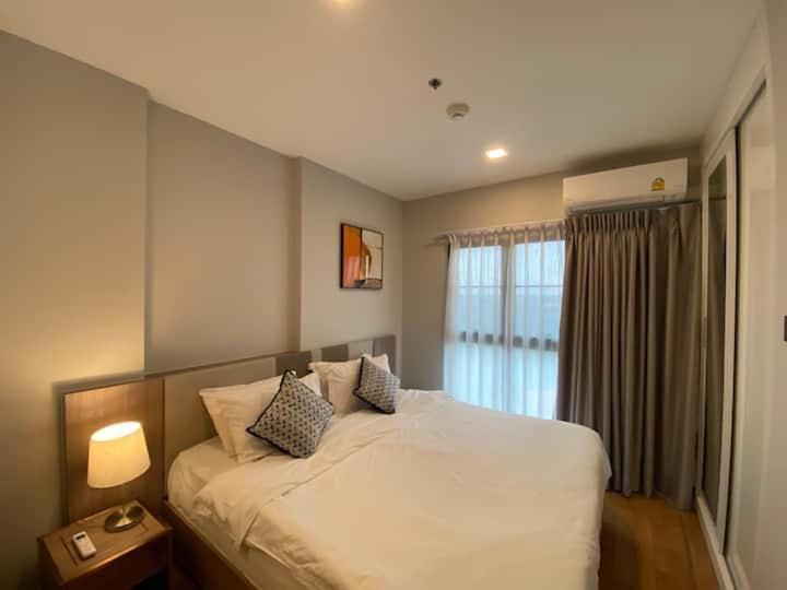 Modern Style Room With Sky Pool 古城边天际泳池公寓 清邁 外观 照片